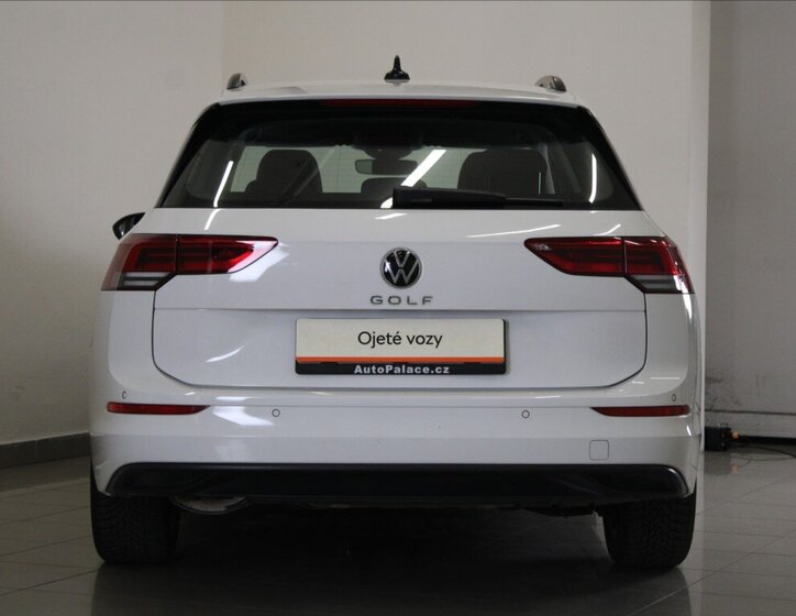 Volkswagen Golf Kombi 1,5 l 96 kw