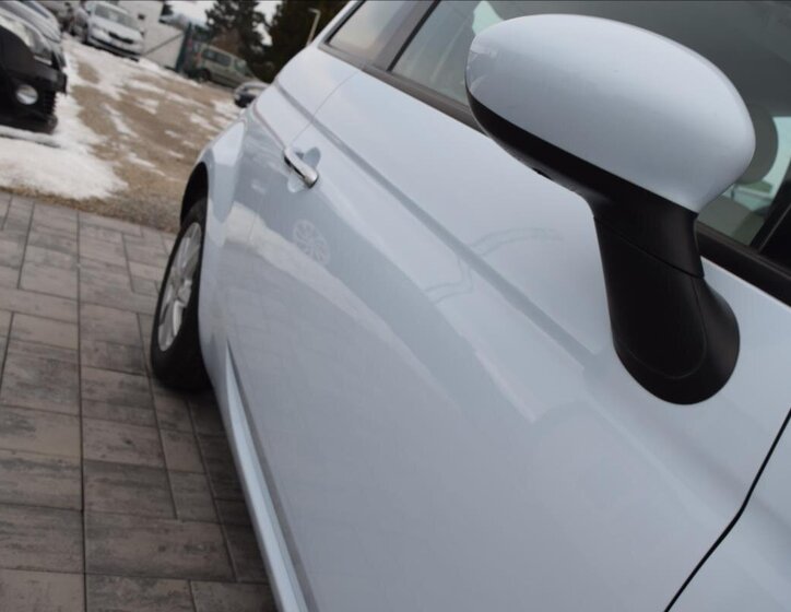 Fiat 500 Hatchback 1,2 l 51 kw