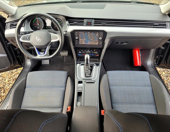 Volkswagen Passat Kombi 1,4 l 160 kw
