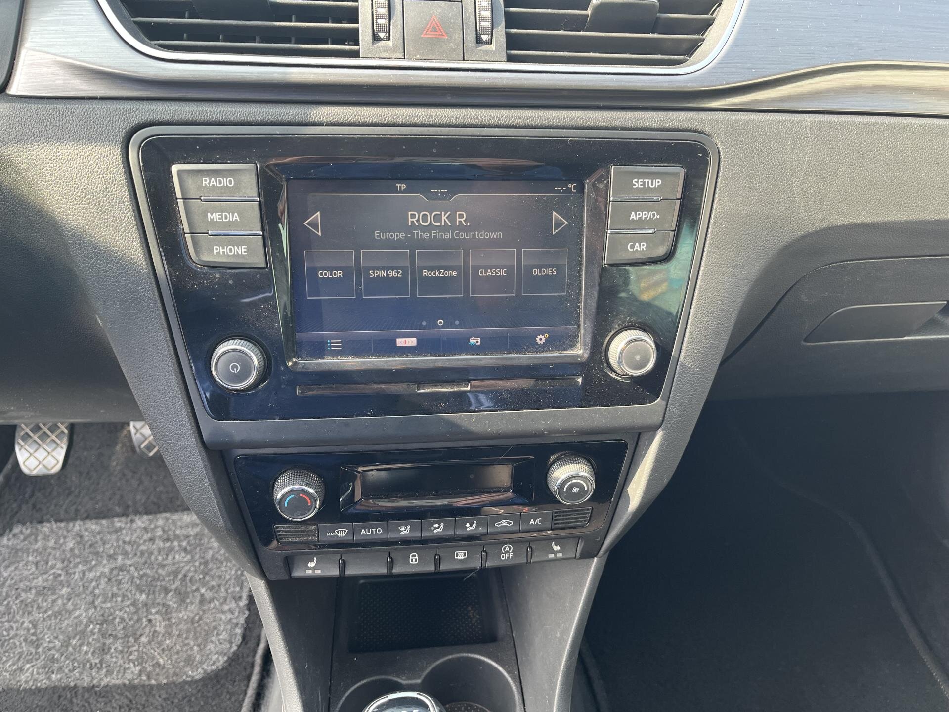 Škoda Rapid Hatchback 999,0 70 kw