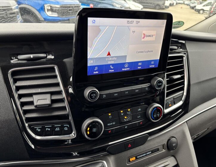 Ford Tourneo Custom 29