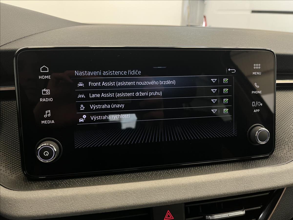 Škoda Scala Hatchback 999,0 85 kw