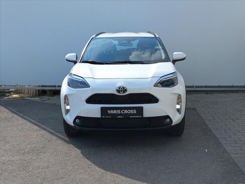 Toyota Yaris Cross CUV 1,5 l 68 kw