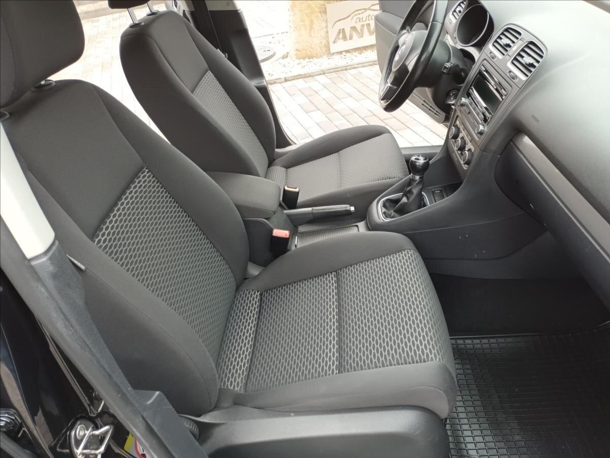 Volkswagen Golf Hatchback 1,2 l 77 kw