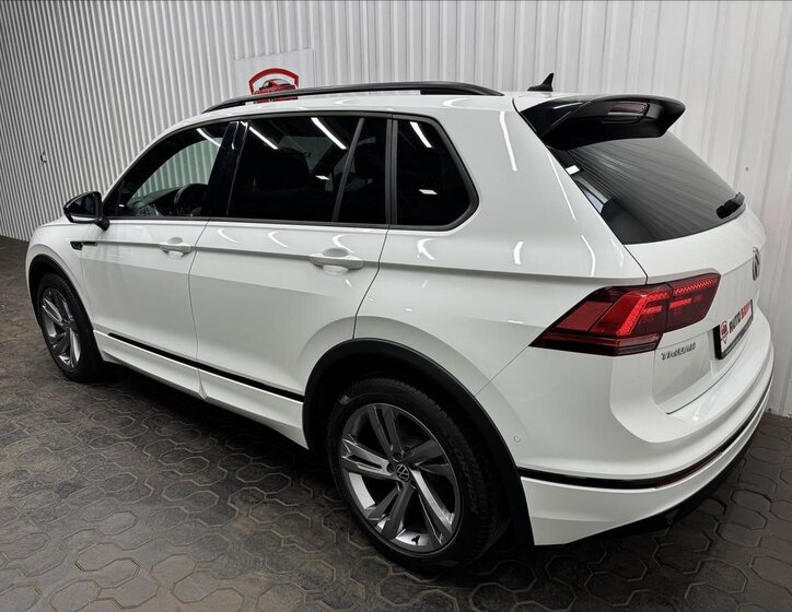 Volkswagen Tiguan 6