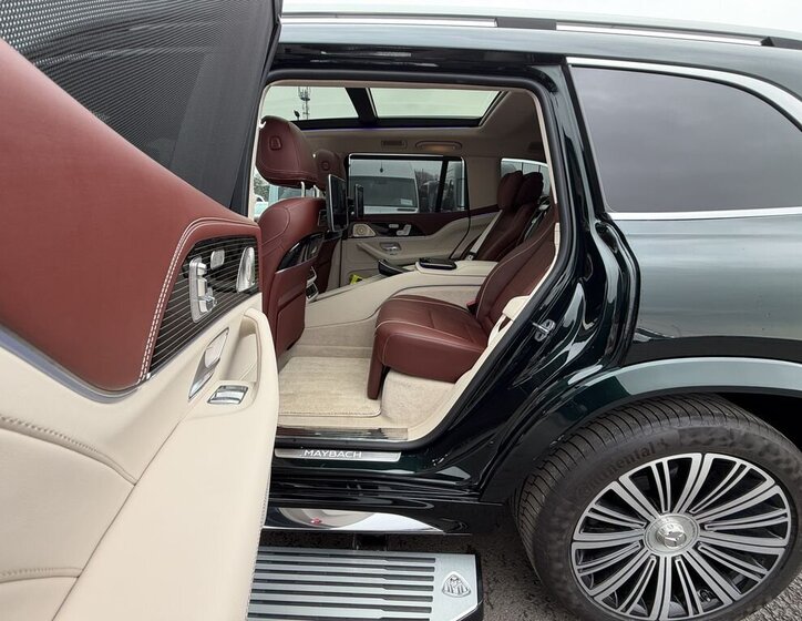 Mercedes-Benz GLS SUV / Terénní 4,0 l 410 kw