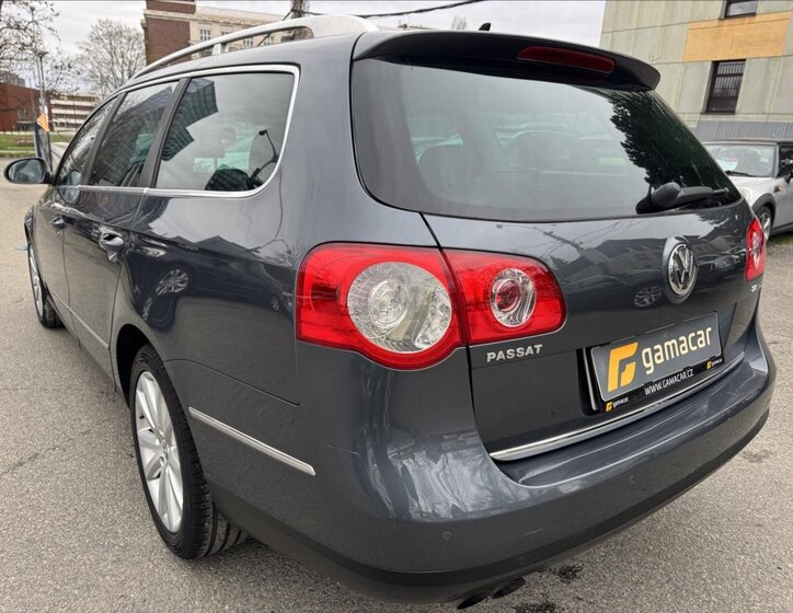 Volkswagen Passat Kombi 2,0 l 103 kw