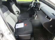 Toyota Corolla Cross 13