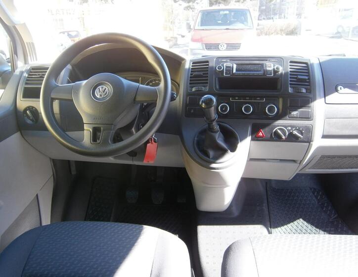 Volkswagen Transporter 12