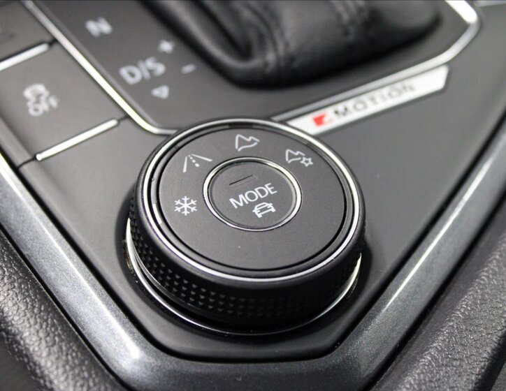 Volkswagen Tiguan SUV / Terénní 2,0 l 137 kw