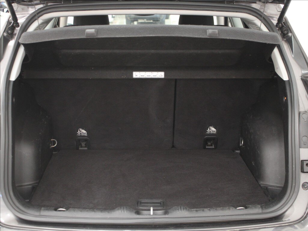 Jeep Compass SUV / Terénní 1,6 l 88 kw