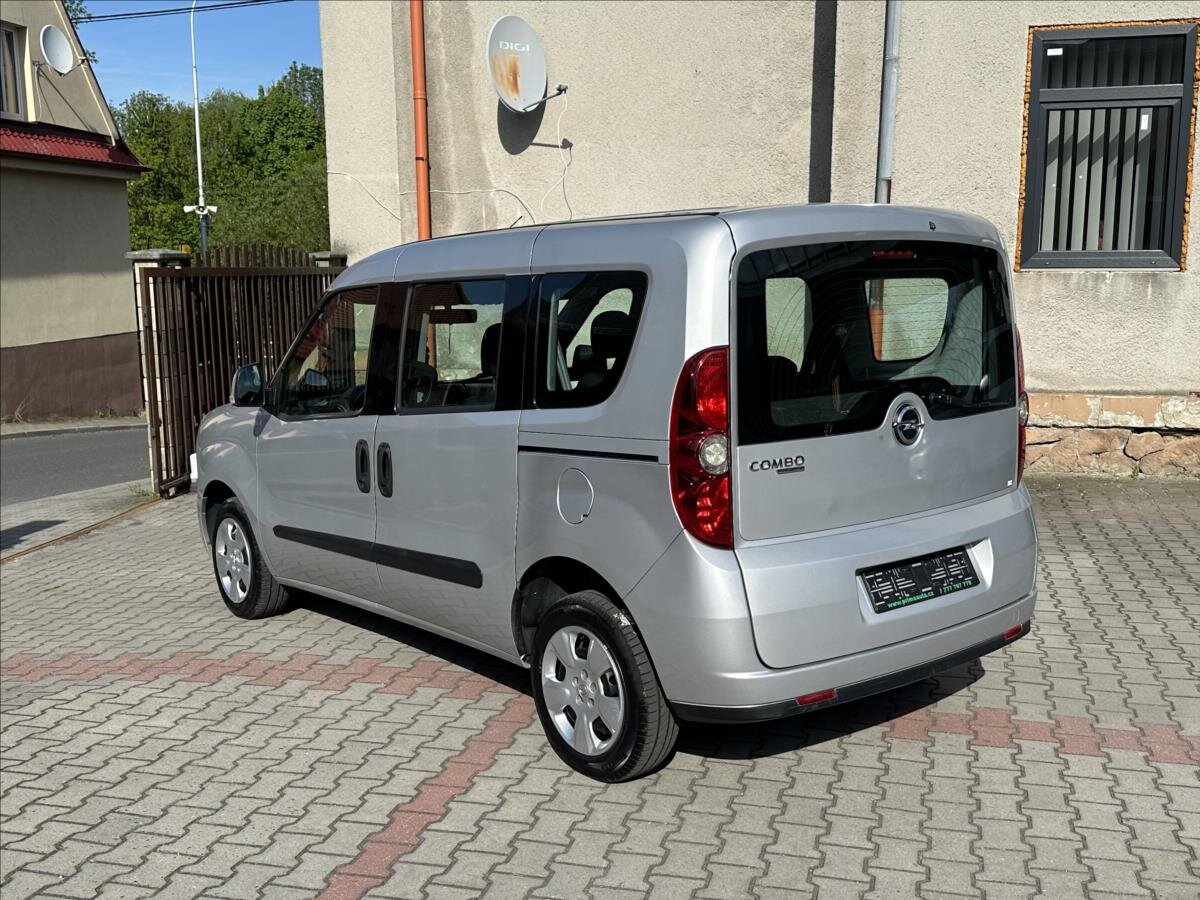 Opel Combo Kombi 1,6 l 66 kw