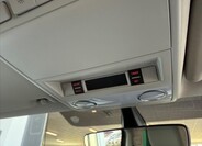 Volkswagen Multivan 21