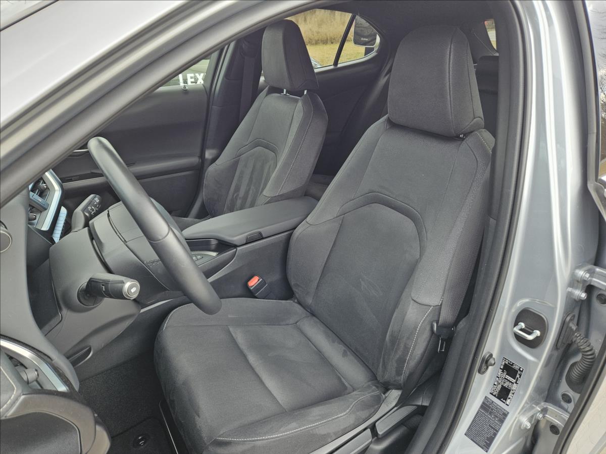 Lexus UX 250h