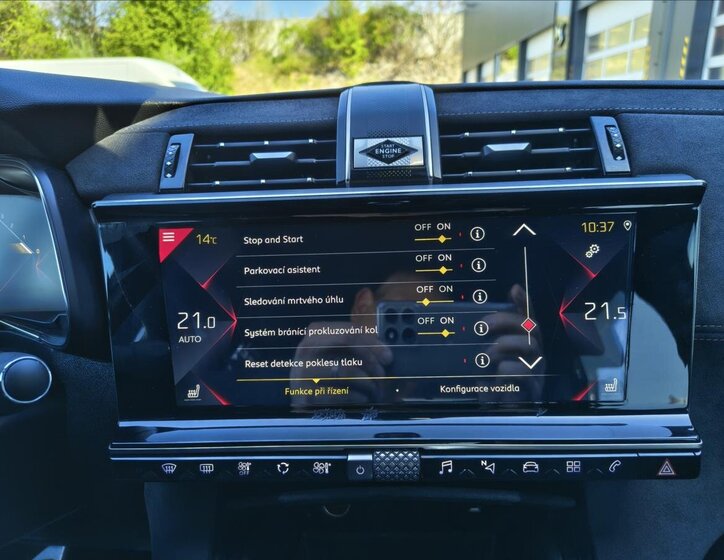 DS Automobiles DS7 Crossback SUV / Terénní 2,0 l 130 kw