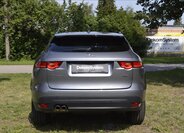 Jaguar F-Pace SUV 2,0 l 132 kw