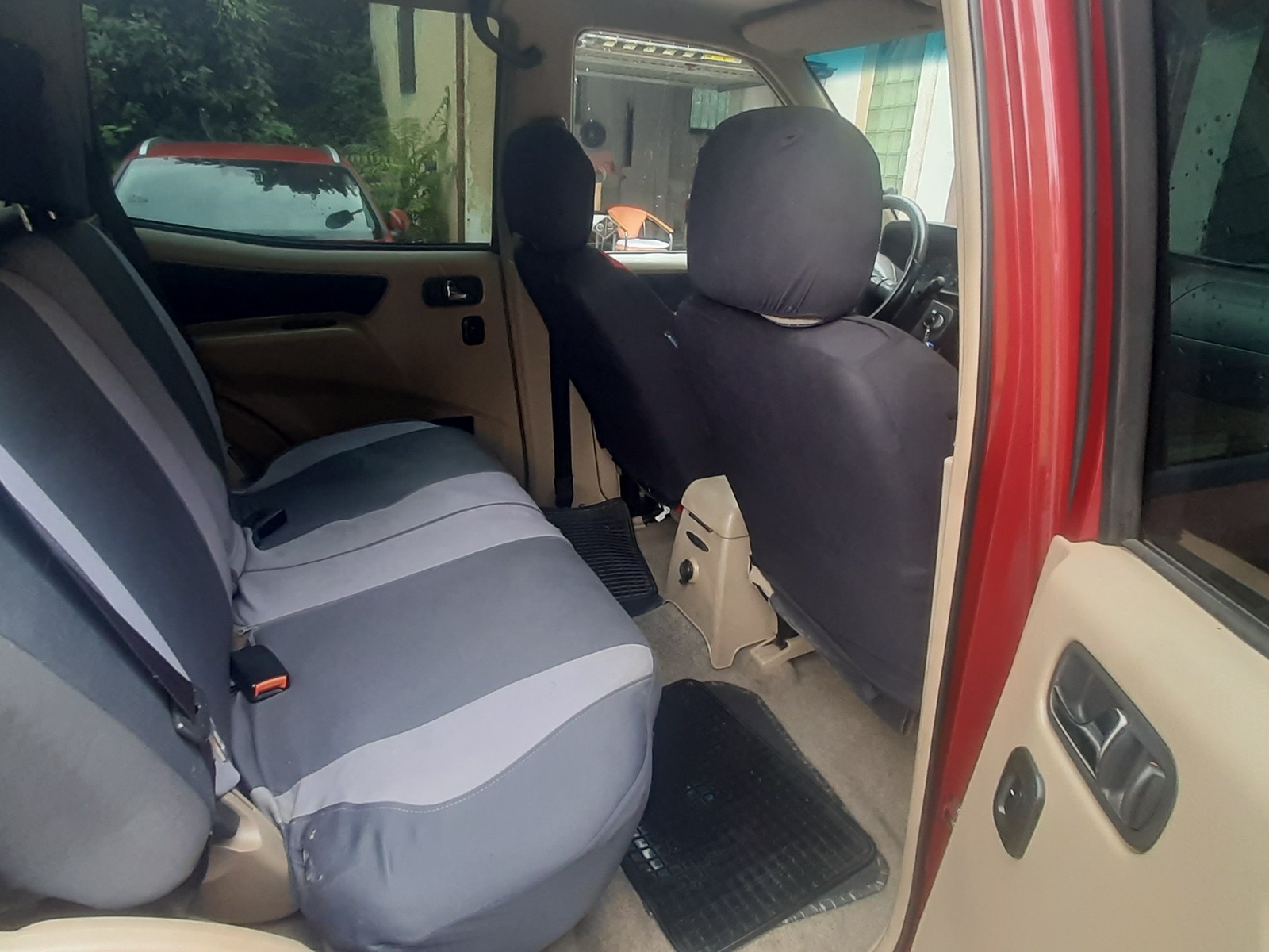 Nissan Terrano II 13