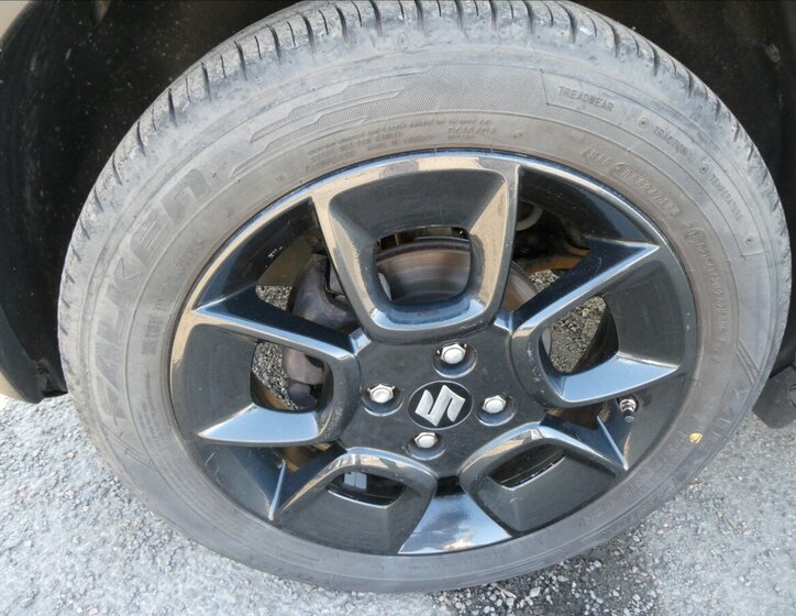 Suzuki Ignis Hatchback 1,2 l 66 kw