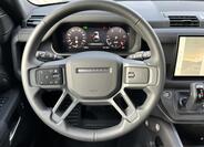 Land Rover Defender 17