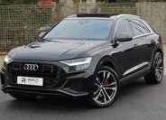 Audi SQ8 3