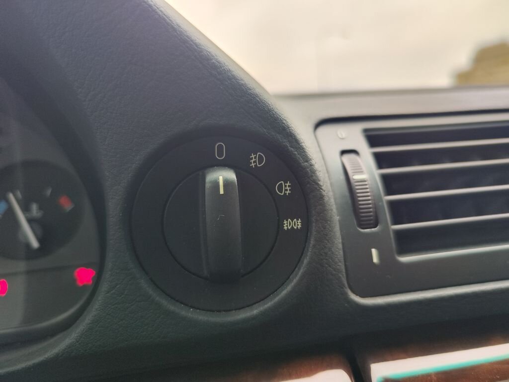 BMW Řada 7 Sedan / Limuzína 2,8 l 142 kw