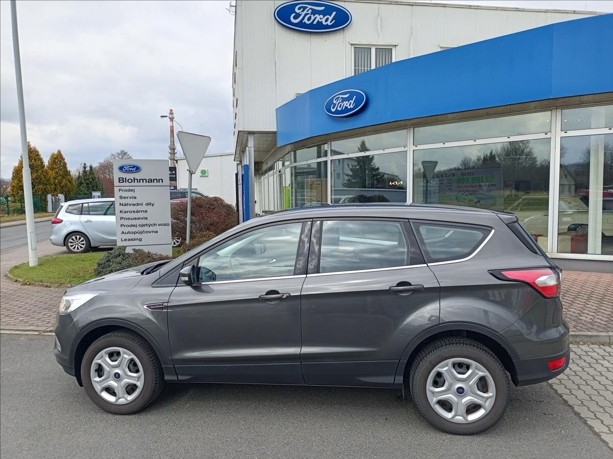 Ford Kuga SUV / Terénní 1,5 l 88 kw
