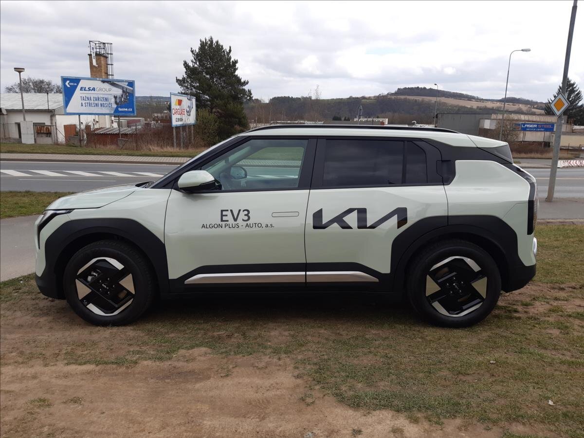 KIA EV3 SUV / Terénní 0,0 150 kw
