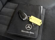 Mercedes-Benz Třídy R SUV 5,0 l 225 kw