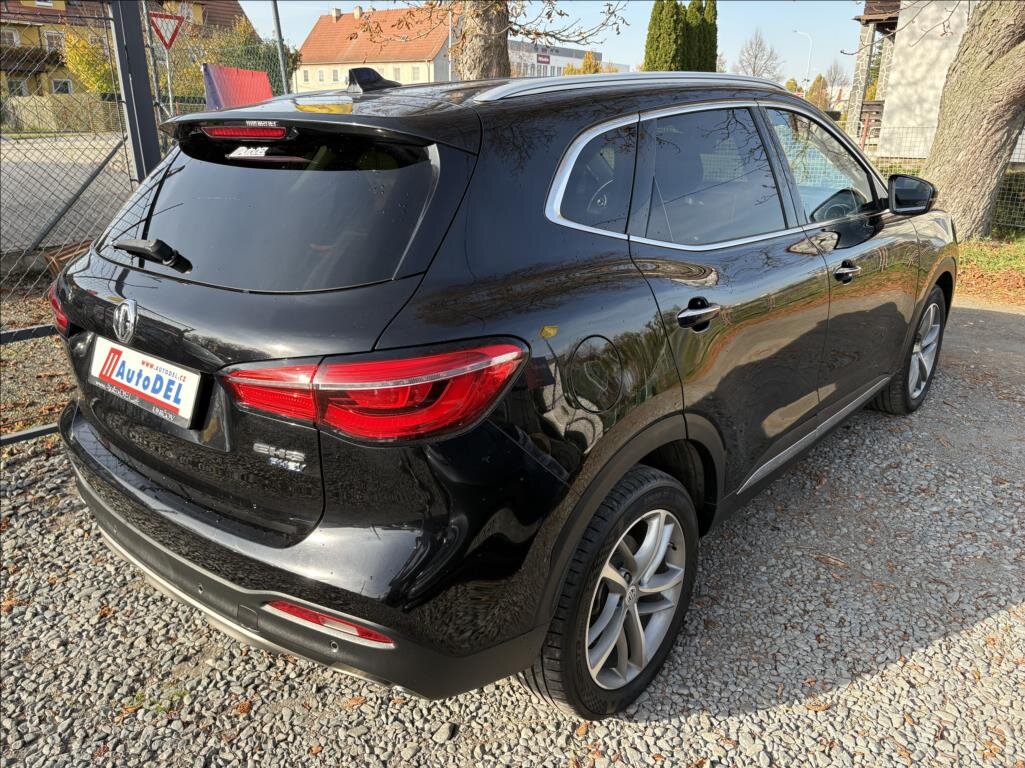 MG HS SUV 1,5 l 119 kw