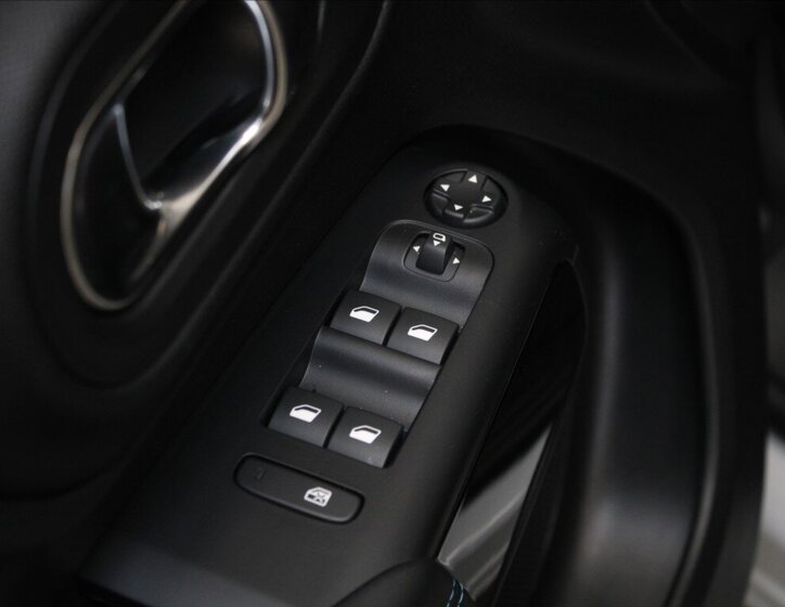 Citroën C5 Aircross SUV / Terénní 1,5 l 96 kw