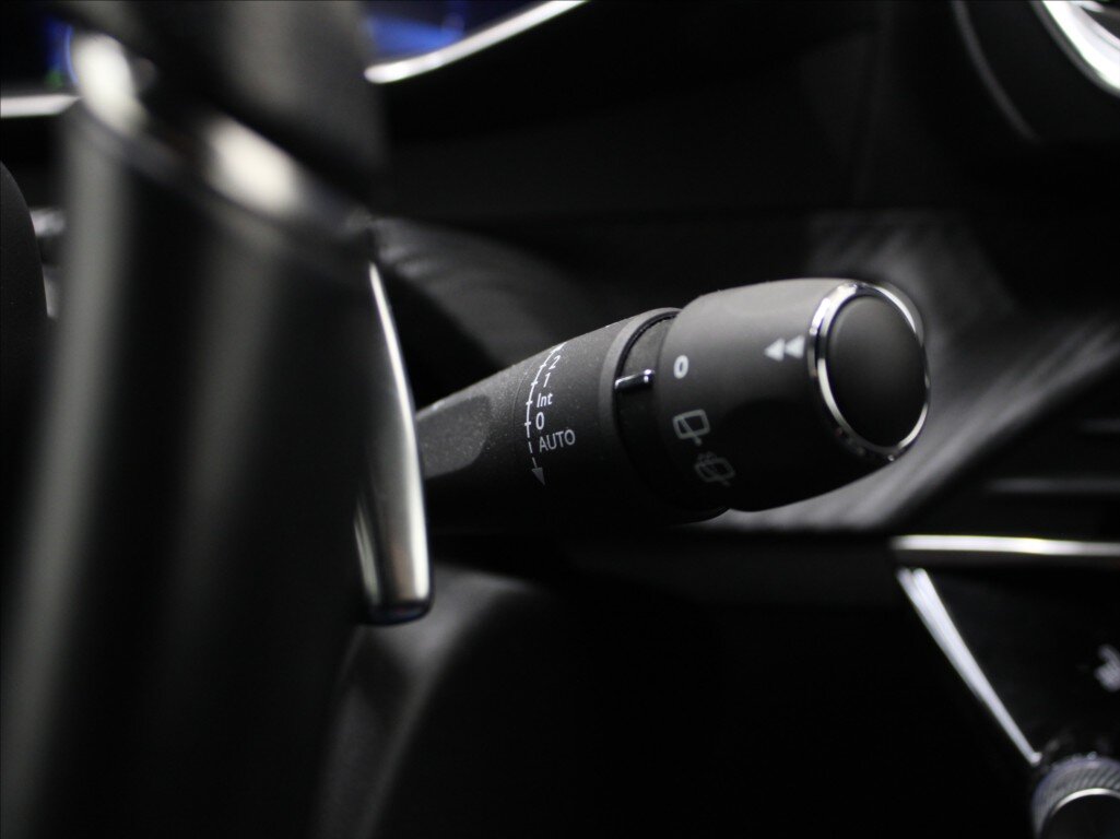 Peugeot 208 Hatchback 1,2 l 74 kw