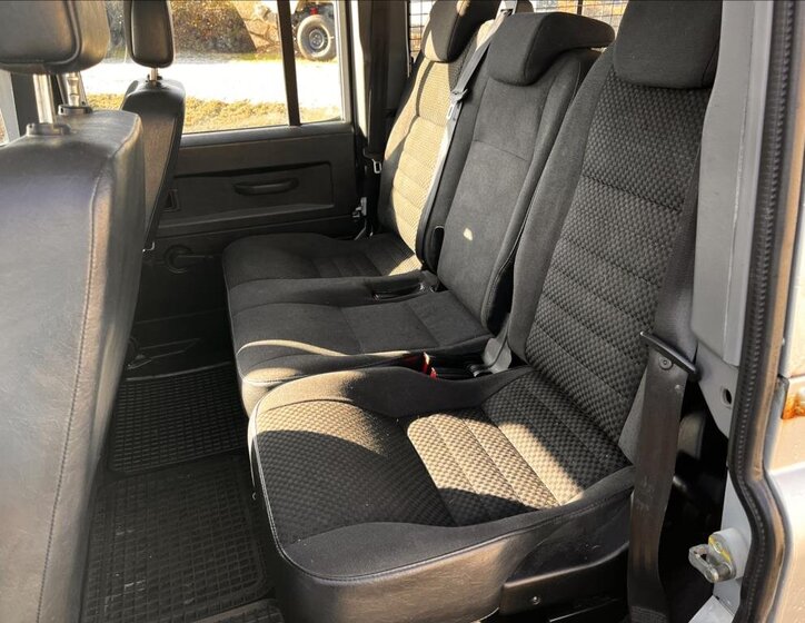 Land Rover Defender Ostatní 2,4 l 90 kw