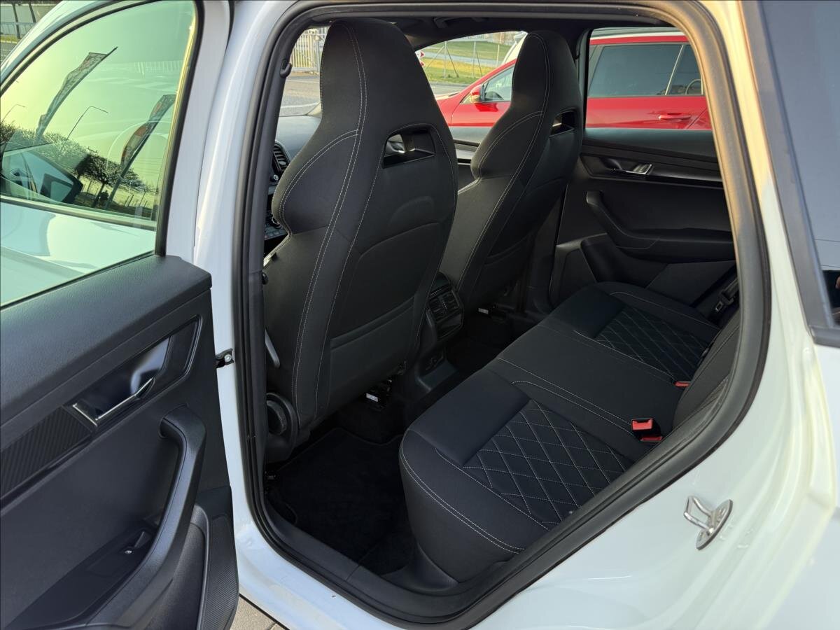 Škoda Karoq SUV / Terénní 1,5 l 110 kw