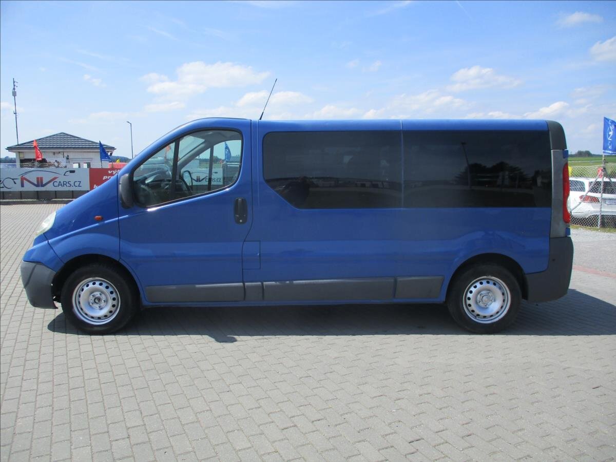Opel Vivaro Kombi 2,0 l 84 kw