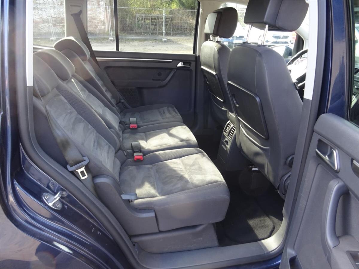 Volkswagen Touran MPV 1,2 l 77 kw