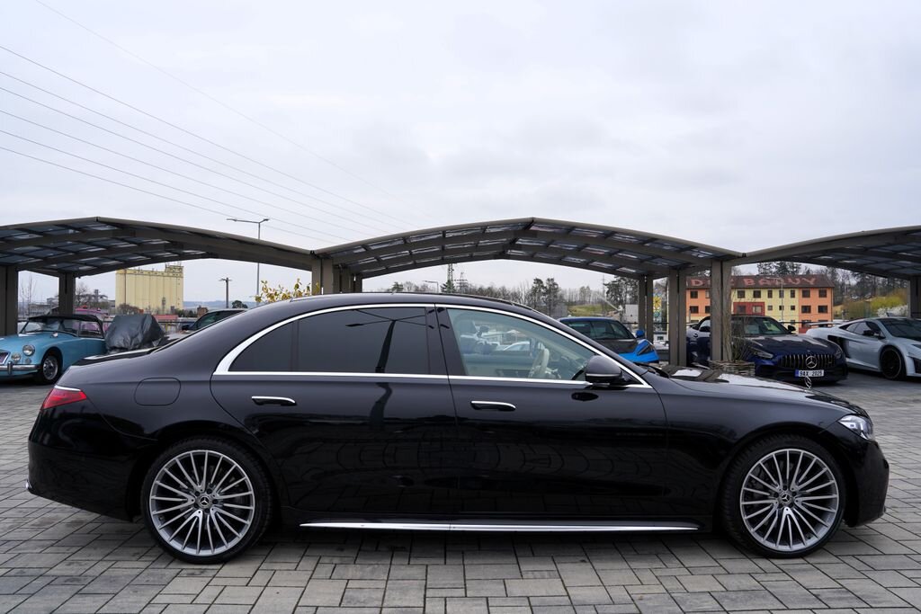 Mercedes-Benz Třídy S Sedan / Limuzína 3,0 l 320 kw
