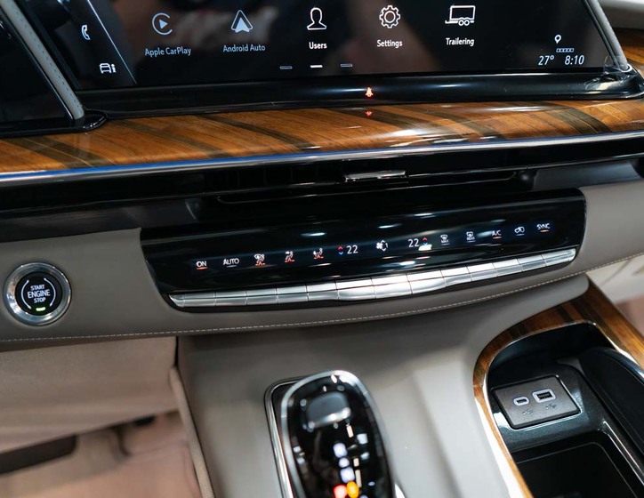 Cadillac Escalade 31