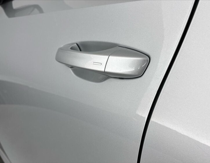 Škoda Fabia Hatchback 999,0 85 kw