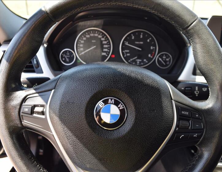 BMW Řada 3 33