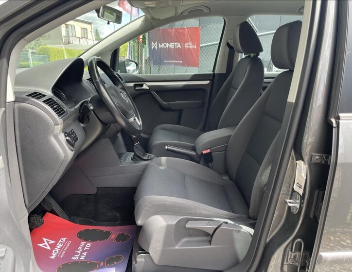 Volkswagen Touran MPV 1,6 l 66 kw