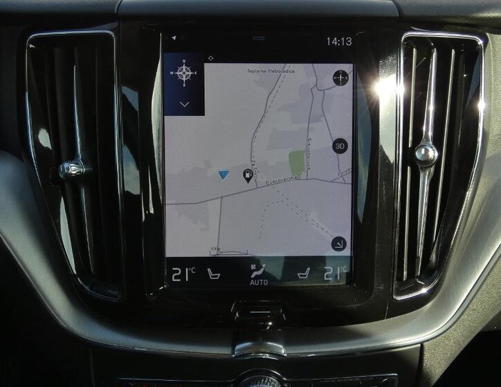 Volvo XC60 SUV / Terénní 2,0 l 140 kw