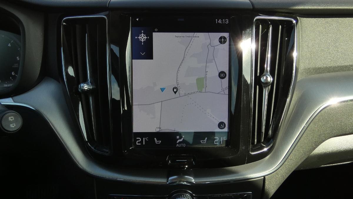 Volvo XC60 SUV / Terénní 2,0 l 140 kw