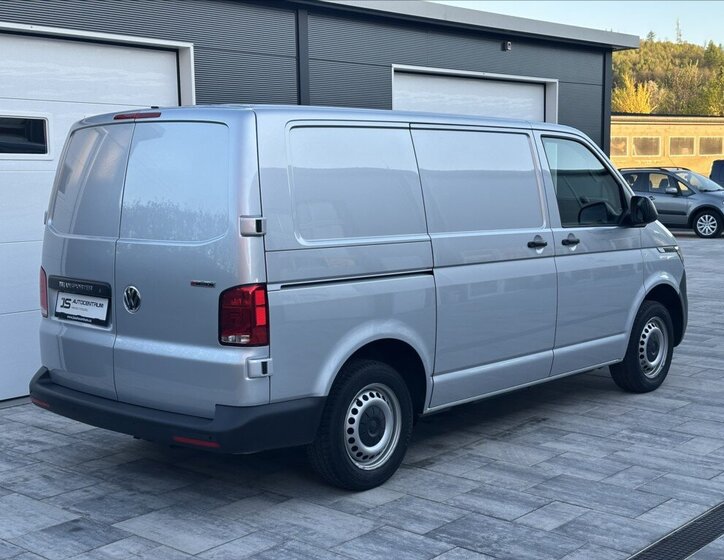 Volkswagen Transporter Skříň 2,0 l 110 kw
