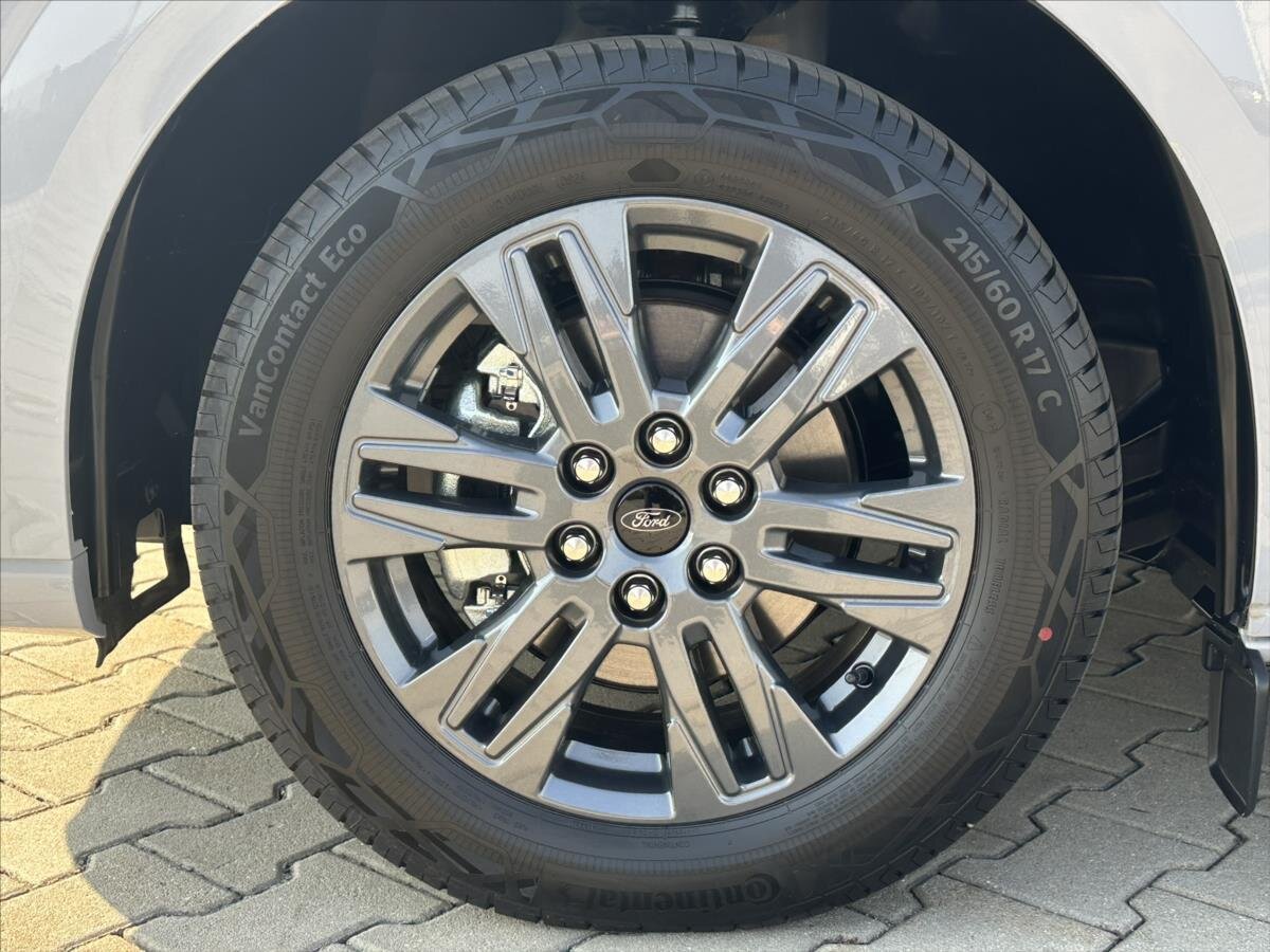 Ford Tourneo Custom Kombi 2,0 l 125 kw