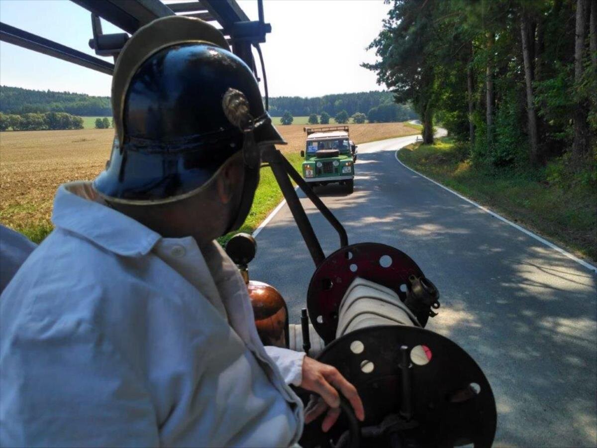 Land Rover Ostatní Ostatní 2,2 l 51 kw