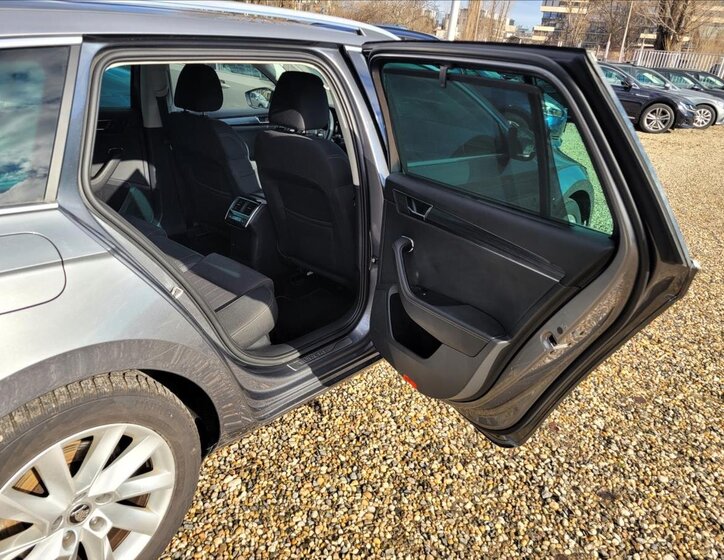 Škoda Superb Kombi 1,4 l 115 kw