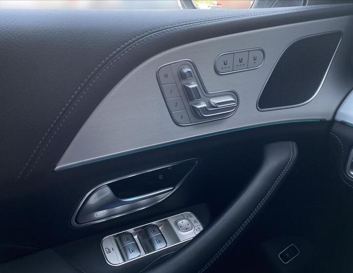 Mercedes-Benz GLE 18