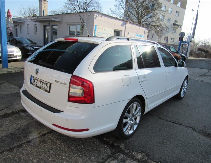 Škoda Octavia Kombi 2,0 l 147 kw