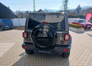 Jeep Wrangler 4