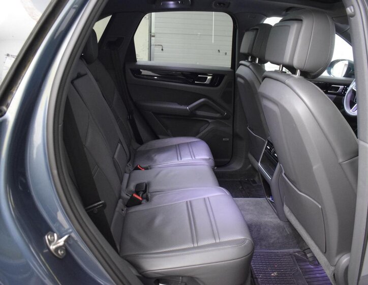 Porsche Cayenne SUV 3,0 l 250 kw